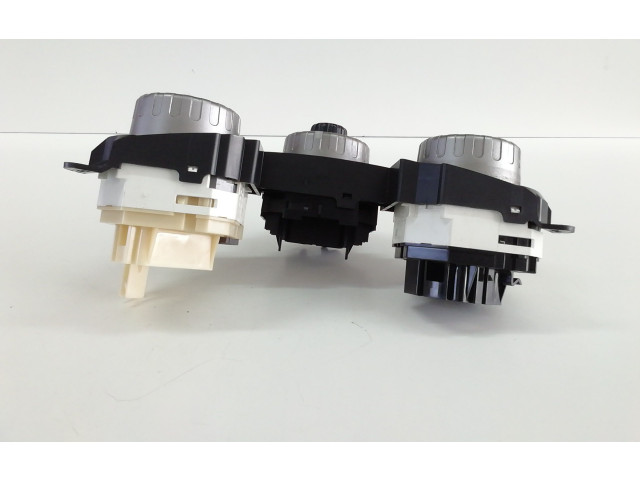 Блок управления климат-контролем 3SZ Daihatsu Terios