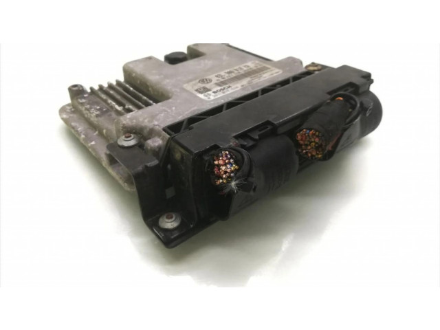 Řídící jednotka 03L906018KR, 0281017598 Seat Ibiza IV (6J,6P) 2011