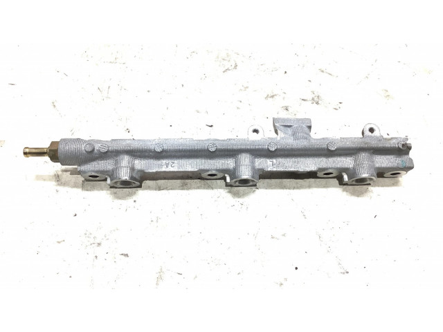 Vstřikovací lišta Lexus IS 220D-250-350 pro benzínový motor 2.5 4GR-FSE