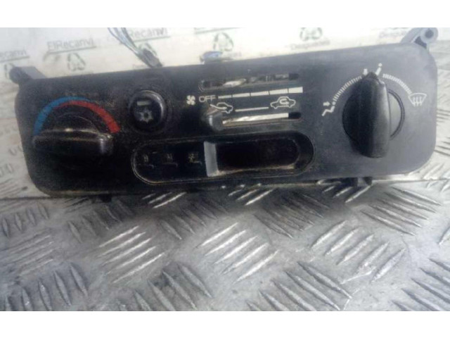 Блок управления климат-контролем    Mitsubishi L200