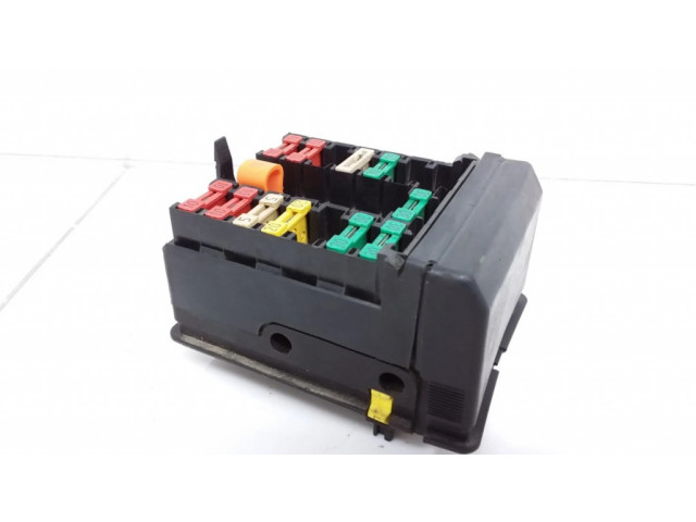 Pojistková skříňka Citroen Berlingo 2000