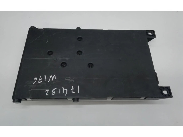 Блок предохранителей    Mercedes-Benz A W176