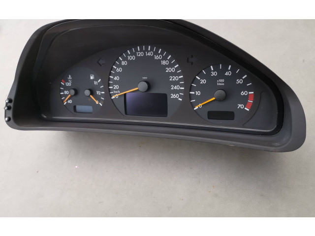 Přístrojová deska Mercedes-Benz CLK A209 C209 2002 A2085403911, 110008915028