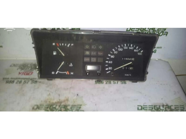 Přístrojová deska  Rover 100    