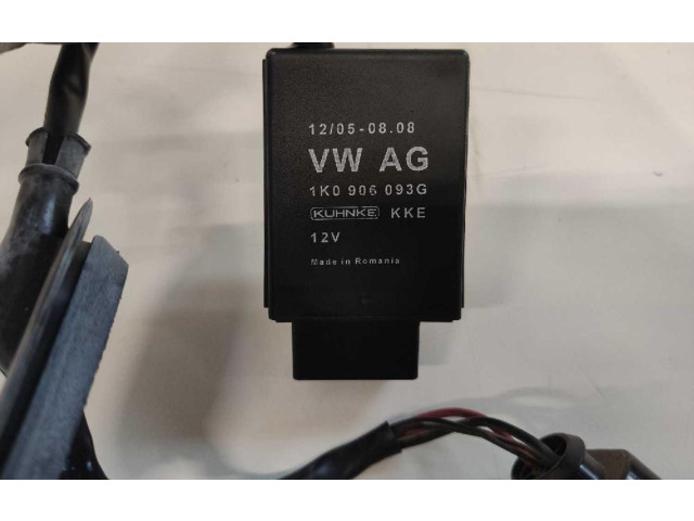 Блок управления 1K0906093G   Volkswagen Golf Plus