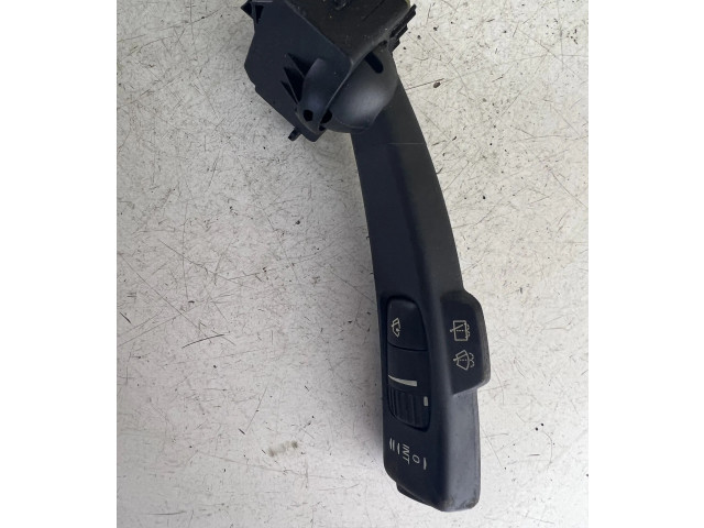 Ручка стеклоочистителей 17D770   Volvo V50