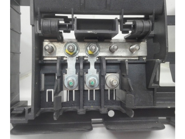 Pojistková skříňka 4E0971845 Audi A8 S8 D3 4E 2004