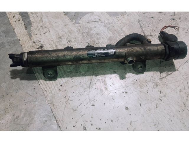 Топливная рампа 0445214057, 007979L2 Saab 9-3 Ver2