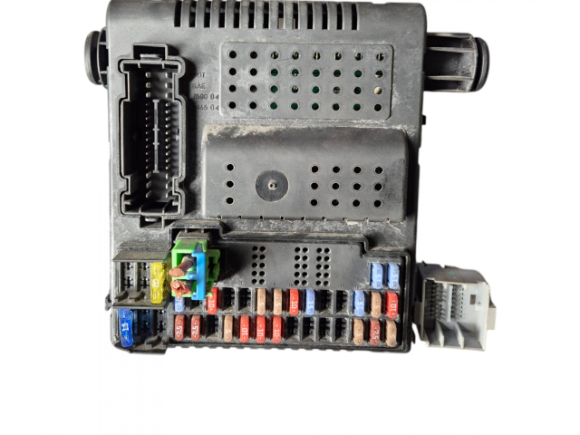 Блок предохранителей  31394157, 28373663   Volvo S80    