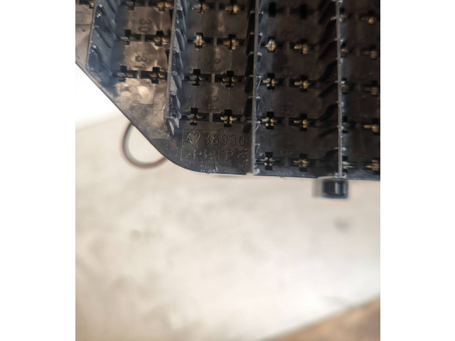 Блок предохранителей  4736930   Saab 9-5    