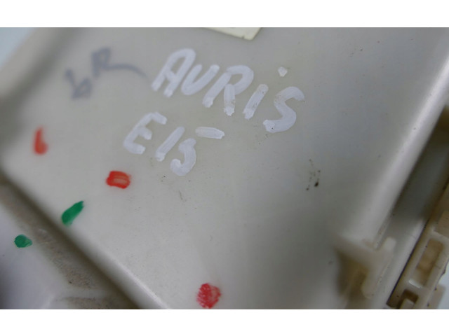 Pojistková skříňka 8273002140 Toyota Auris 150 2007