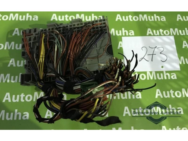   Pojistková skříňka 24412497, GM24412497   Chevrolet Zfira A 2002