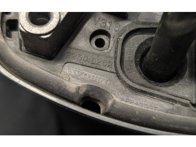 Зеркало электрическое Volvo XC40 - года