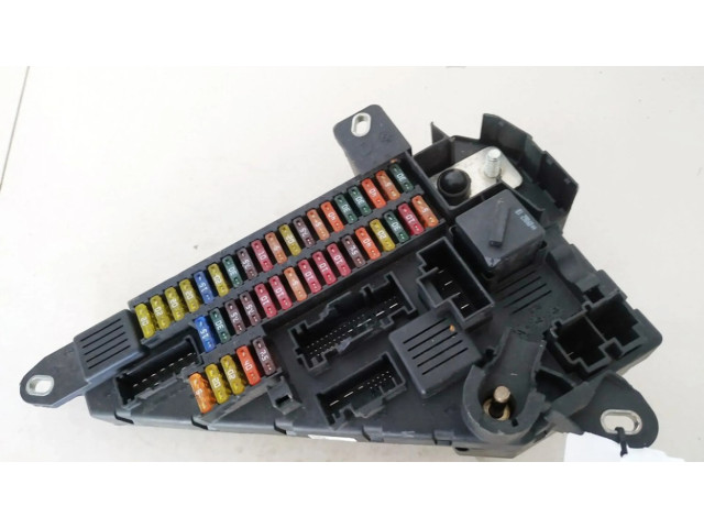 Pojistková skříňka 6906619, 6906619-01 BMW 5 E60 E61 2004