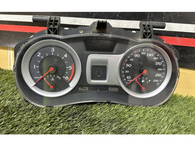 Přístrojová deska Renault Clio III 8200582705H