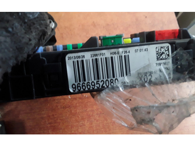 Комплект блоков управления 0281019819, 9666952080   Citroen C3 Picasso