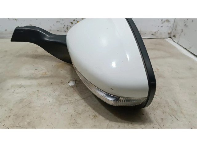 Зеркало электрическое Peugeot 2008 I 2013-2019 года