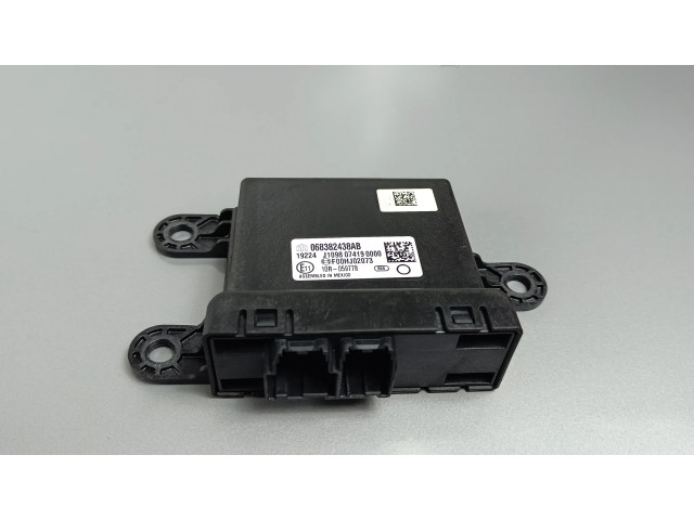 Блок управления 068382438AB Jeep Cherokee