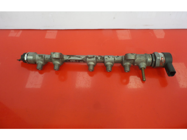 Vstřikovací lišta 0445214177, 107780-0531 Toyota Auris 150