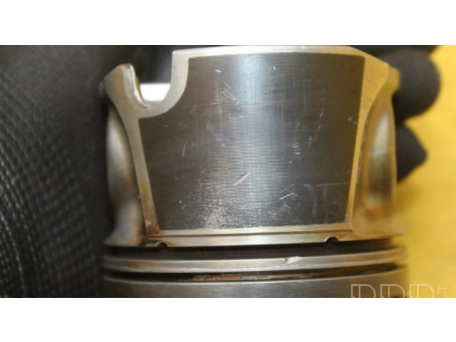 Píst 79L74 Volkswagen Polo IV 9N3 pro naftový motor 1.4