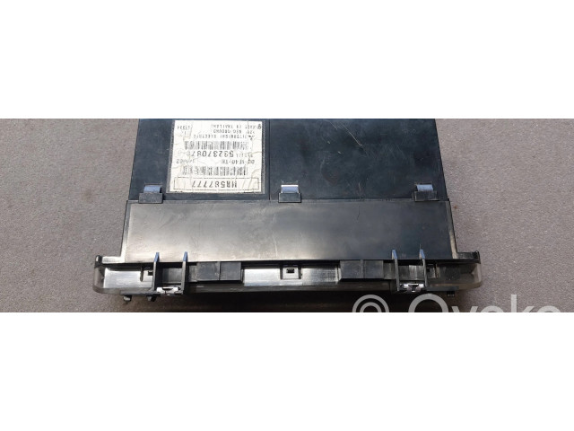 Дисплей MR587777 Mitsubishi Colt CZ3