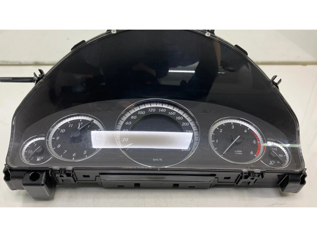 Přístrojová deska Mercedes-Benz E W212 2010 2C53244900, A2129002509