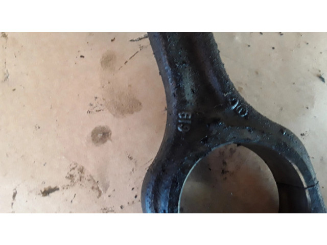 Поршень с шатуном 619 Citroen C3 Picasso для дизельного двигателя 1.6