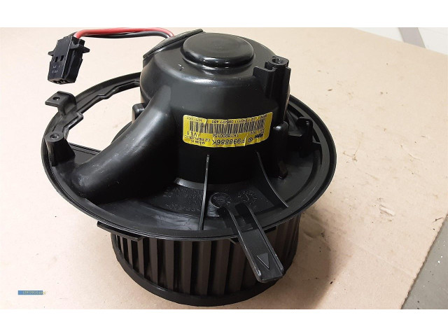 Вентилятор печки       Volkswagen Golf VI