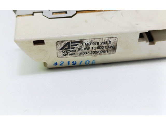 Дисплей 7M0919203B Volkswagen Sharan