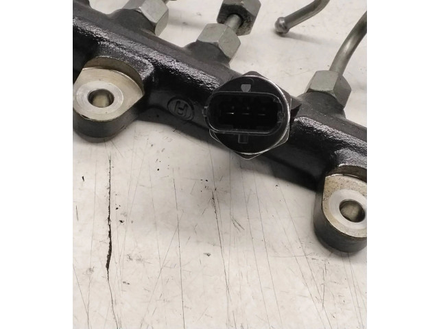 Топливная рампа 175215346R, 141072175 Renault Clio IV для двигателя K9KC612