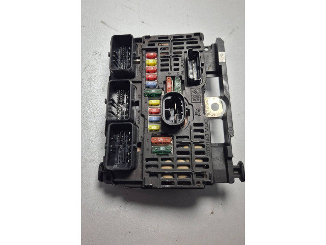 Блок предохранителей 9661682580, BSML0100   Dacia Sandero    