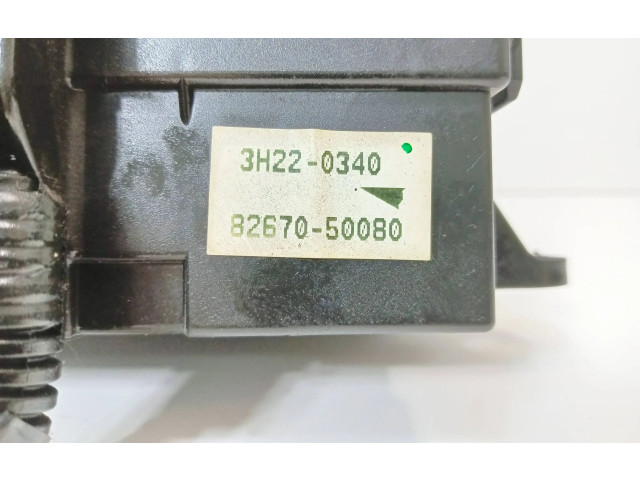 Блок предохранителей  8267050080, 3H220340   Lexus LS 430    