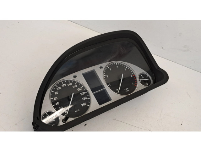 Панель приборов 031098101   Mercedes-Benz A W169       