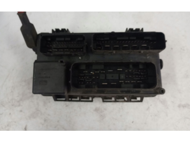 Блок предохранителей 51736451 Fiat Grande Punto