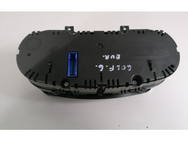 Панель приборов 5K0920870B   Volkswagen Golf VI       