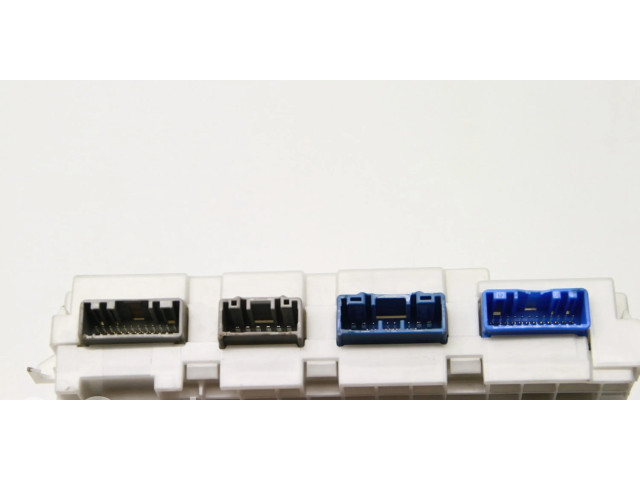 Блок комфорта BDG67560F Mazda 3 II