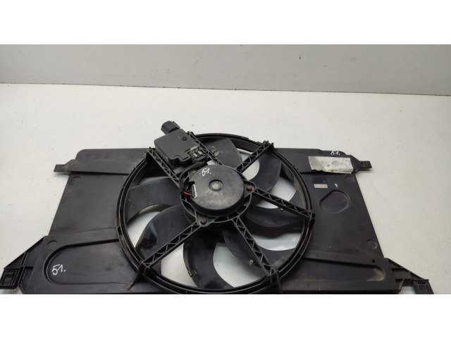 Вентилятор радиатора     3M518C607EC, 8240479    Ford Focus 1.6