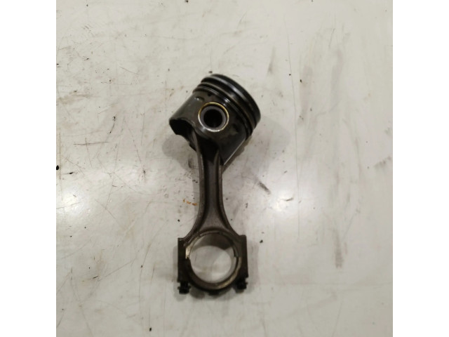 Поршень с шатуном 17h4 Land Rover Freelander 2 - LR2 для дизельного двигателя 2.2