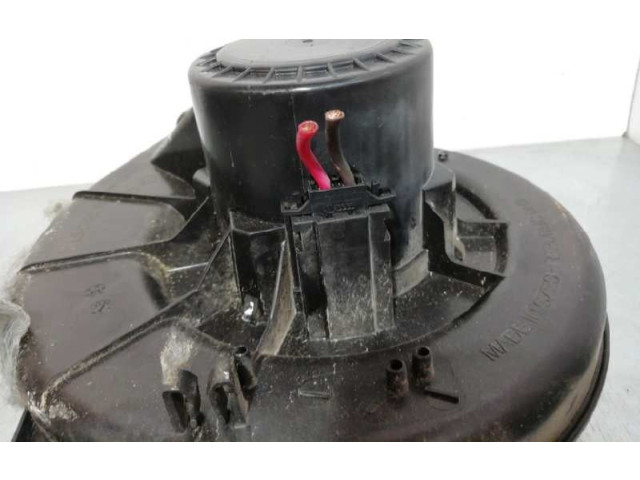 Вентилятор печки    2PIN   Skoda Fabia Mk3 (NJ)