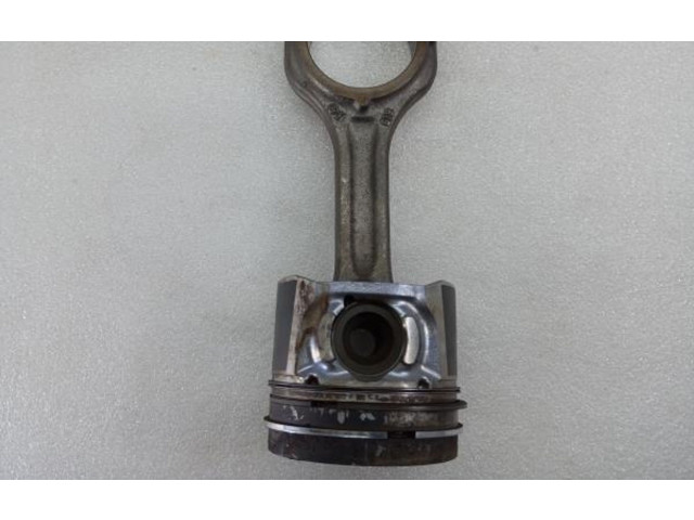 Píst 75L101, COMBIELA Peugeot 3008 I 9HR (DV6C)