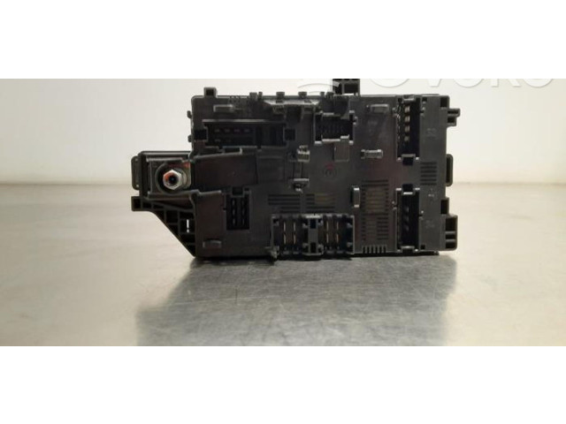   Pojistková skříňka A1679067303   Mercedes-Benz GLE W167 2021