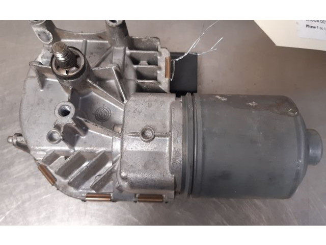 Моторчик дворников 812104160186 Skoda Octavia Mk2 (1Z)
