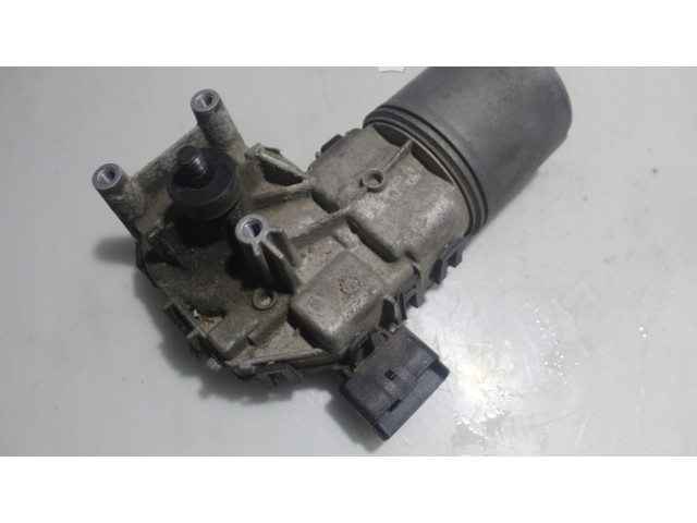 Двигатель стеклоочистителей