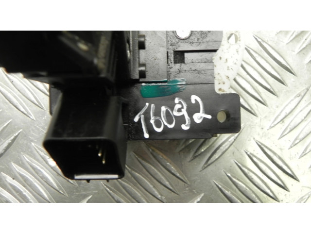 Zámek zadních dveří 2S4AA26413CB, T6092 Ford Mondeo Mk III 2004