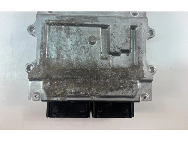 Блок управления двигателем Блок управления 32242005   Volvo V70