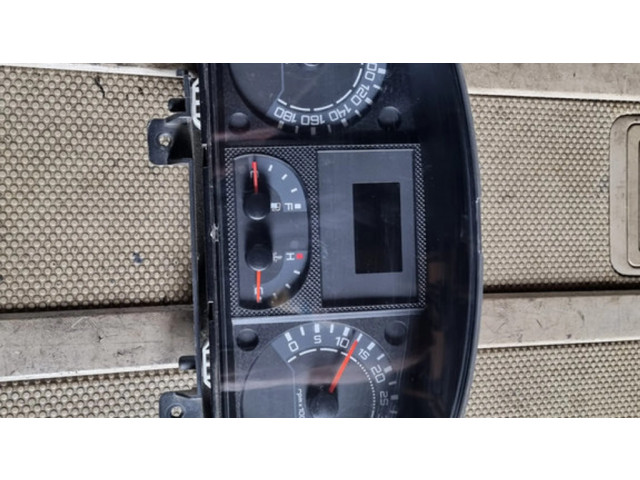 Přístrojová deska  Iveco Daily 35.8 - 9 2007 503001480200  