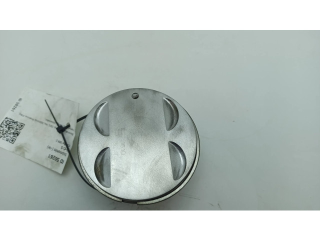  Поршень  161036038, 062121422  Cadillac SRX для бензинового двигателя 3.6