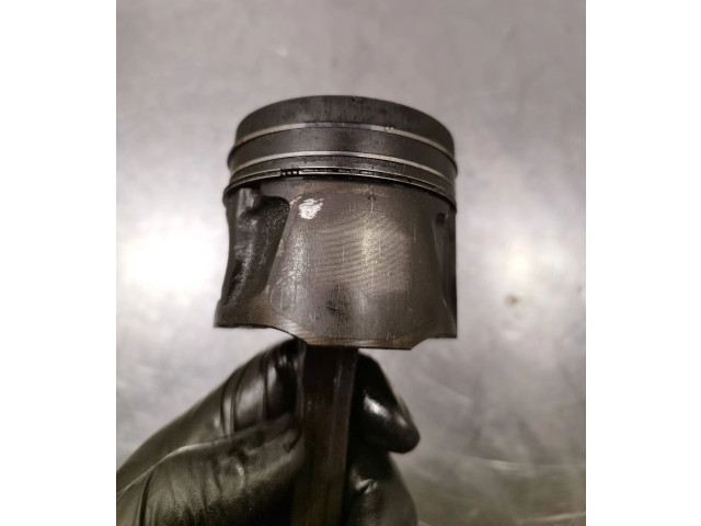 Píst Toyota Verso-S