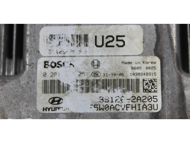 Řídící jednotka 0281018051, 391202A205 Hyundai i40 2012