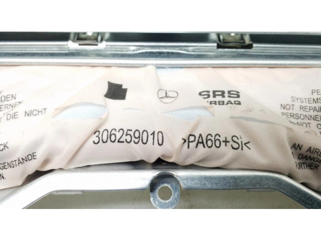 Подушка безопасности для колен 2048601902   Mercedes-Benz C W204